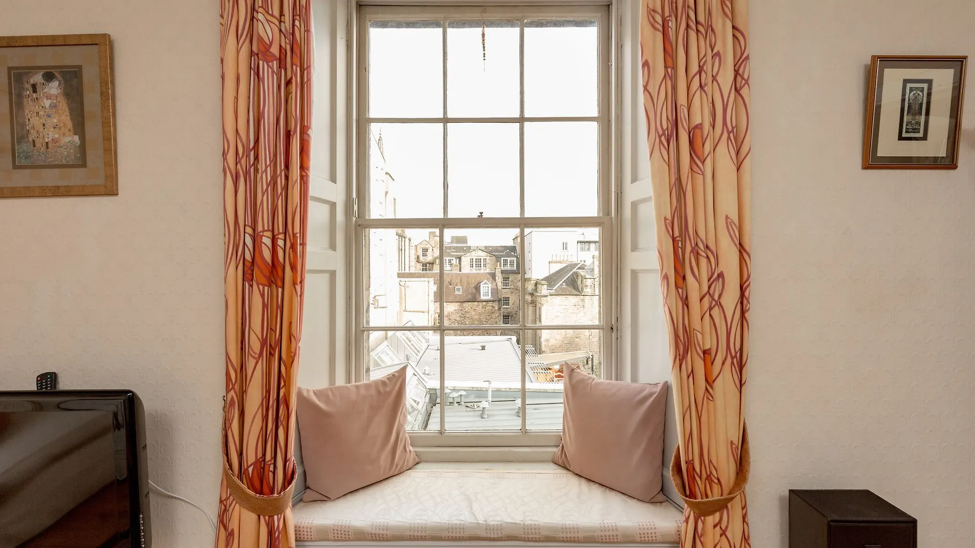Silver Lining - Mile Apartments Edinburgh 0*,