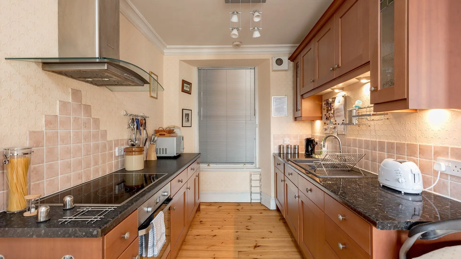 Silver Lining - Mile Apartments Edinburgh