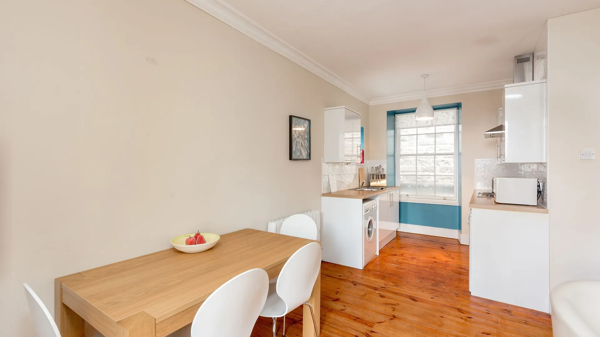 Silver Lining - Mile Apartments Edinburgh