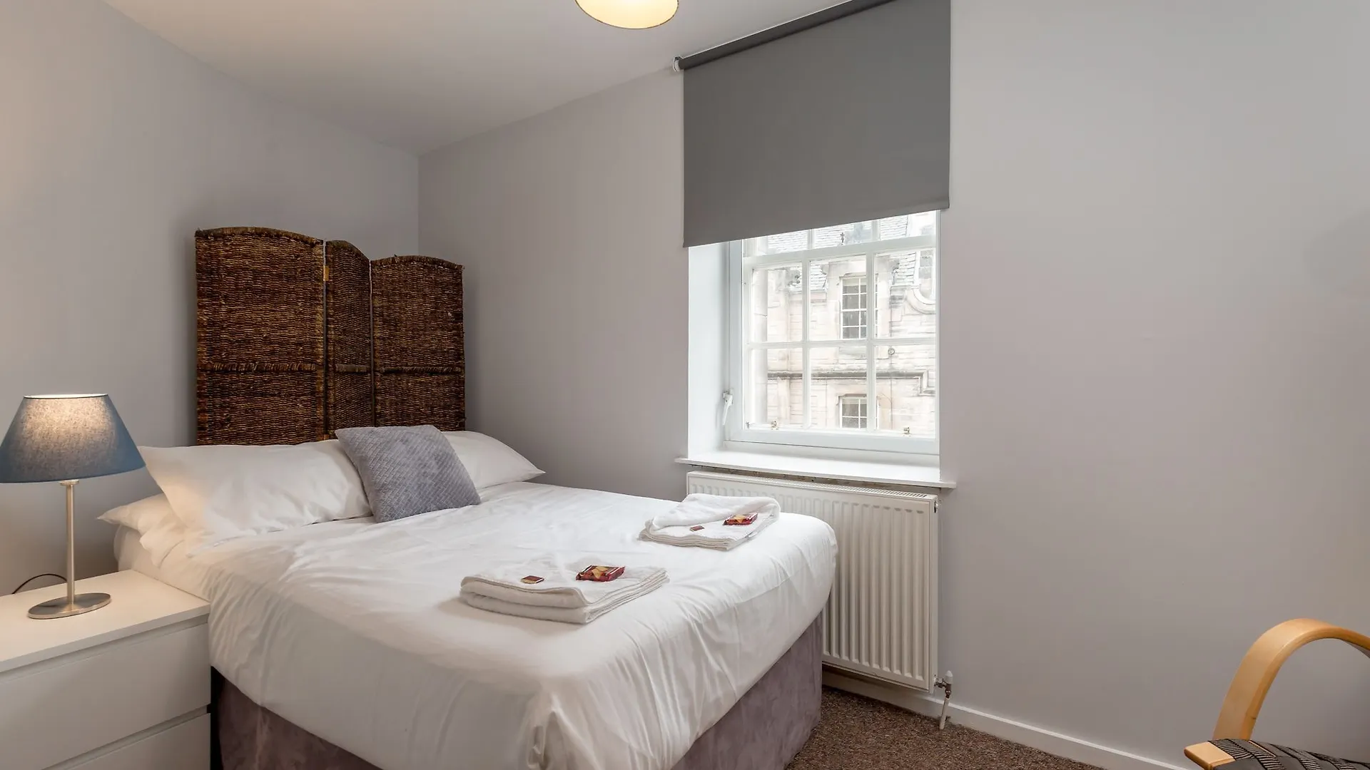 Silver Lining - Mile Apartments Edinburgh